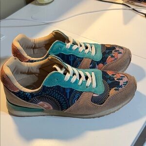 Inkkas Women's Sneakers in Blue and Tan